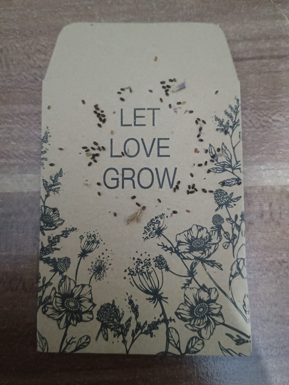 Kleine, braune, längliche Duftnessel-Samen